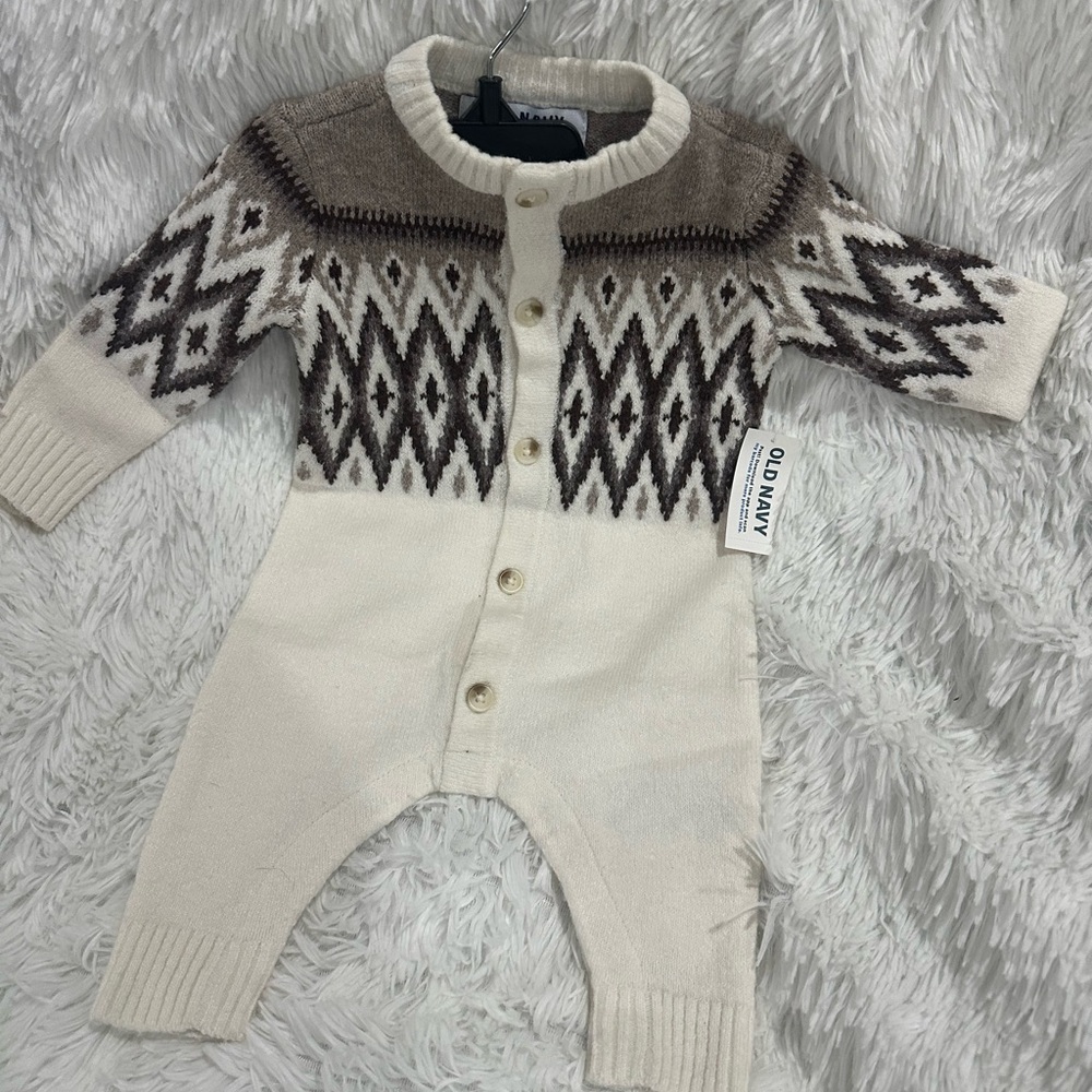 Old Navy Cream and Brown Patterned Kids Footie